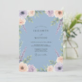 Immergrün Sanfte Florale Hochzeit Einladung (Stehend Vorderseite)
