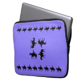Immergrün - Silhouetten auf Pferden Laptopschutzhülle (Vorderseite Links)