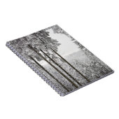 Immergrüner Wald im Winter Notizblock (Rechte Seite)