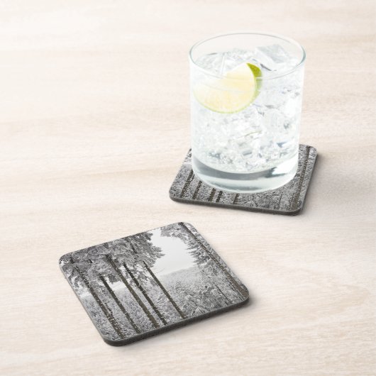 Immergrüner Wald im Winter Untersetzer (Rechte Seite)