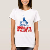 Immigranten begrüßen den grundlegenden T - Shirt (Vorderseite)