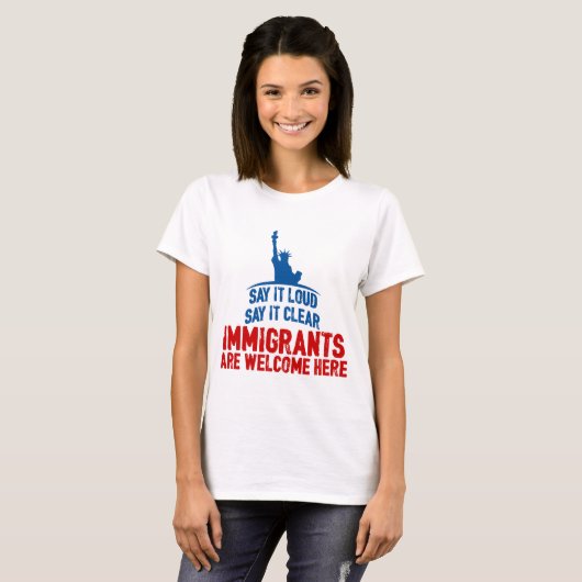 Immigranten begrüßen den grundlegenden T - Shirt (Vorne ganz)