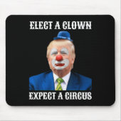 Impeach AntiTrump wählen einen Clown erwarten eine Mousepad (Vorne)