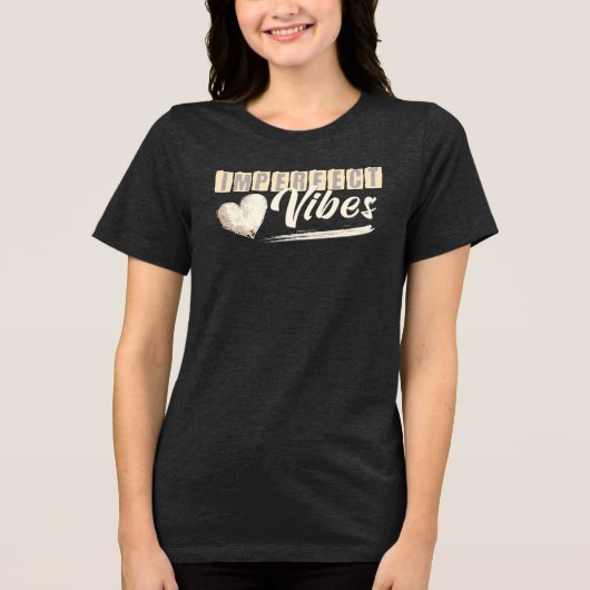 Imperfect Vibes – Retro Minimal Aesthetic Tri-Blend Shirt (Vorderseite)
