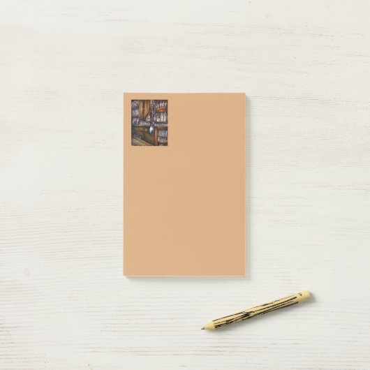 implizit verstanden post-it klebezettel (Auf Schreibtisch)