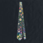 Impressionist Style Wildblume Meadow Krawatte<br><div class="desc">Fügen Sie Ihrem Kleiderschrank eine Touch künstlerischen Flairs mit dieser atemberaubenden Krawatte mit einer Wildblume Wiese im impressionistischen Stil hinzu. Diese Krawatte, die von lebhaften Farben und malerischen Strichen besticht, erweckt die Schönheit eines Frühlingsgartens in voller Blüte. Ideal für alle, die Hippie, Boho und naturgetreu inspiriert Designs mögen, ist es...</div>