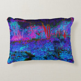 Impressionistic Dark Blue and Red Garden Landscape Dekokissen