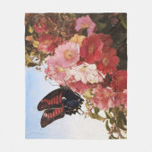 Impressionistin Butterfly und rosa Blume Fleecedecke (Vorderseite)