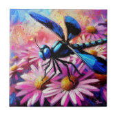 Impressionistische Dragonfly On Pink Daisis Floral Fliese (Vorderseite)