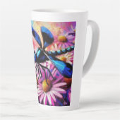 Impressionistische Dragonfly On Pink Daisis Floral Milchtasse (Rechte Ecke)