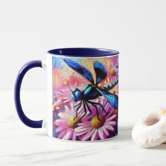 Impressionistische Dragonfly On Pink Daisis Floral Tasse (Mit Donut)
