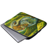 Impressionistisches Eichhörnchen in Forest Foliage Laptopschutzhülle (Vorne Knopf)