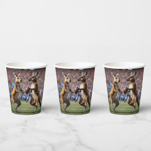 "In Aktion: Kangaroos spielt Aussie-Regeln Pappbecher (Multi)