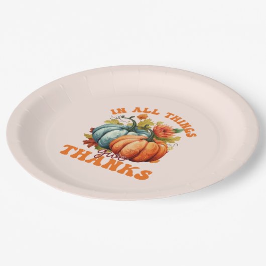 In allen Dingen gibt Dank Pumpkin Pappteller (Schrägansicht)
