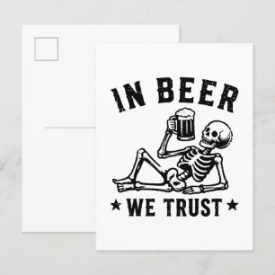 In Bier we trust chillender Skelett-Bier-Pong Postkarte