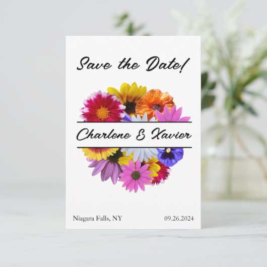 In Bloom Wedding - Round Split Floral Save The Date (Stehend Vorderseite)