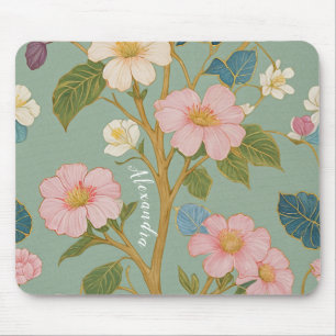 In Blossom: Pastelzweig mit rosa Blume Mousepad