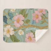 In Blossom: Pastelzweig mit rosa Blume Sherpadecke (Vorderseite (Horizontal))