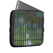 In den alten Wald - Laptop-Sieb Laptopschutzhülle (Vorne Rechts)