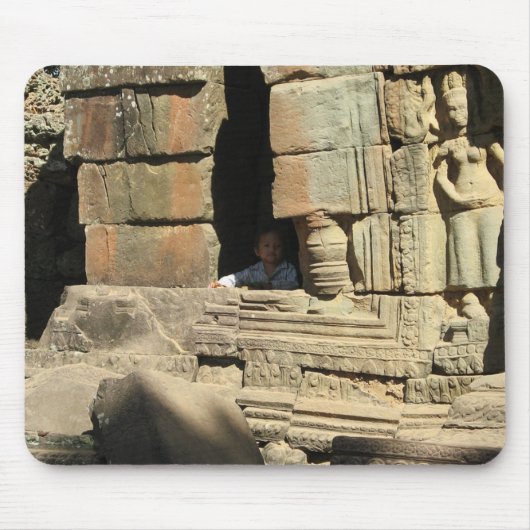 In den Ruinen spielen ... Ta Prohm, Kambodscha Mousepad (Vorne)