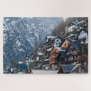 In den Snowy Mountain gebaute Zuhause Puzzle