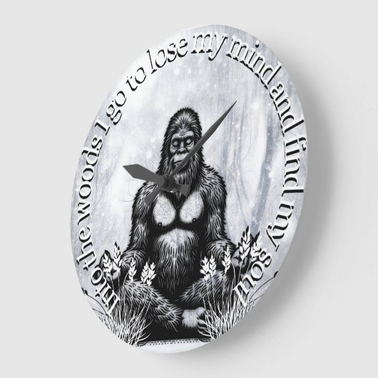 In den Wald gehe ich zur Uhr "Sasquatch" (Winkel)