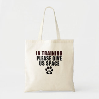 In der Ausbildung geben Sie uns bitte den "Space H Tragetasche