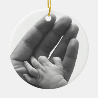 In der Hand des Vaters Keramikornament