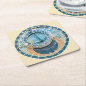 In der Nähe befindet sich die Astronomische Uhr vo Rechteckiger Pappuntersetzer (angewinkelt)