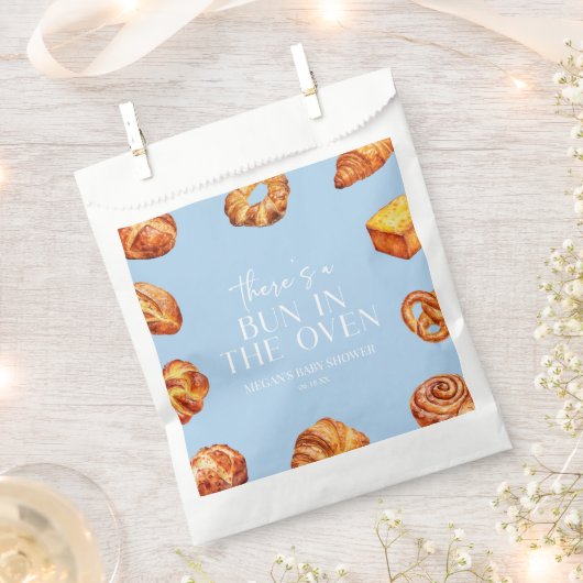 In der Ovenbrotdusche ist ein Bun. Geschenktütchen (Ausgeschnitten)