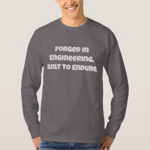 In der Technik geschmiedet, um Shirt zu überdauern