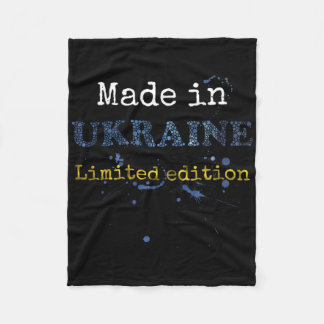 In der Ukraine hergestelltes T-Shirt Limitierte Au Fleecedecke