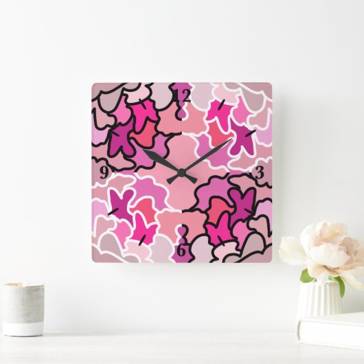 In die geometrische Form des rosa Mitteljahrs Quadratische Wanduhr (Zuhause)