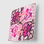 In die geometrische Form des rosa Mitteljahrs Quadratische Wanduhr (Winkel)