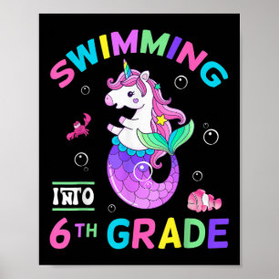 In die sechste Klasse schwimmendes Einhorn-Meerjun Poster