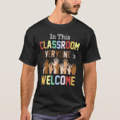 In diesem Klassenzimmer ist jeder willkommen Lgbtq T-Shirt (Vorderseite)
