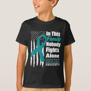 In dieser Familie kämpft niemand allein gegen Ovar T-Shirt
