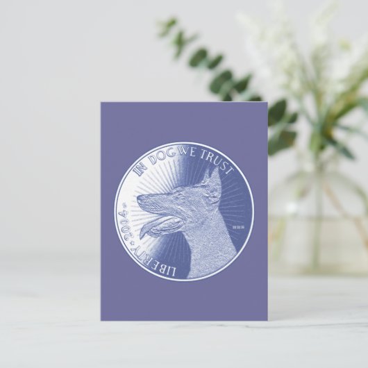 In Dog Postkarte (Stehend Vorderseite)