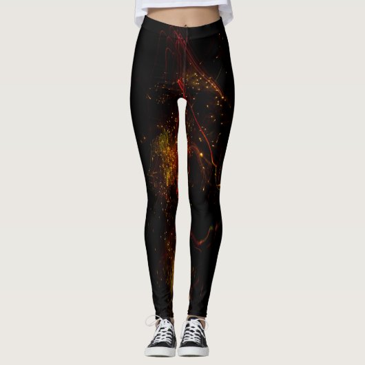 In dunklen Leggings (Vorderseite)