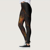 In dunklen Leggings (Links)