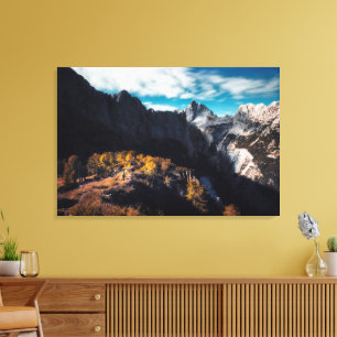 In Ehrfurcht vor den Bergen Leinwanddruck