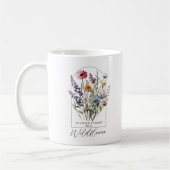 In einem Bereich der Rose ist eine Wildblume Kaffeetasse (Links)