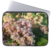 In einem Duftfeld Laptopschutzhülle (Vorderseite)