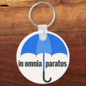 in einem omnia paratus-Schlüsselanhänger Schlüsselanhänger (Vorderseite)