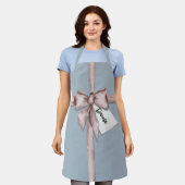 In einem rosa Bogen gefangen Schürze (Getragen)