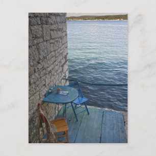 In einem winzigen Café am Ozean für zwei Personen, Postkarte