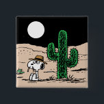 In einer Mondlichtwüste Button<br><div class="desc">Karo aus Spike sitzend bei einem Kaktus in der Wüste nachts.</div>