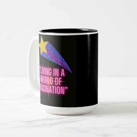 IN EINER WELT DER VORSTELLUNG LEBEN ZWEIFARBIGE TASSE (Vorderseite Links)