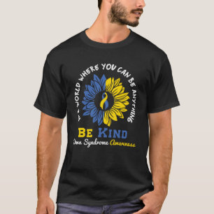 In einer Welt, in der man alles sein kann, sei fre T-Shirt