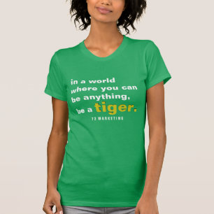 In einer Welt, in der man Tigersport betreiben kan T-Shirt